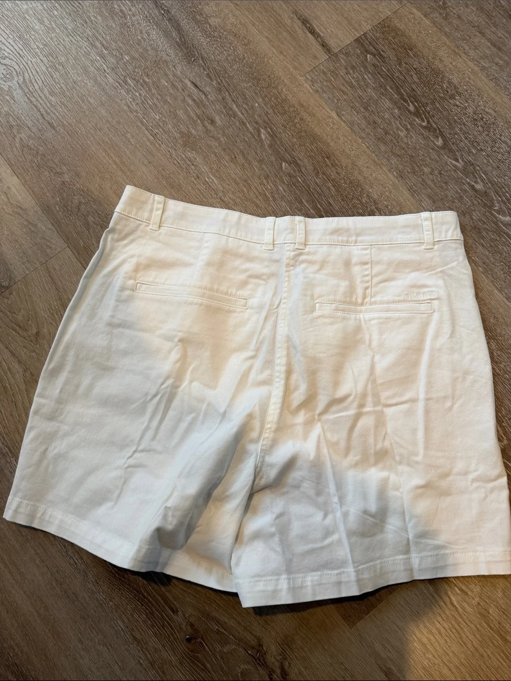 J. Crew White 4” heritage chino Shorts